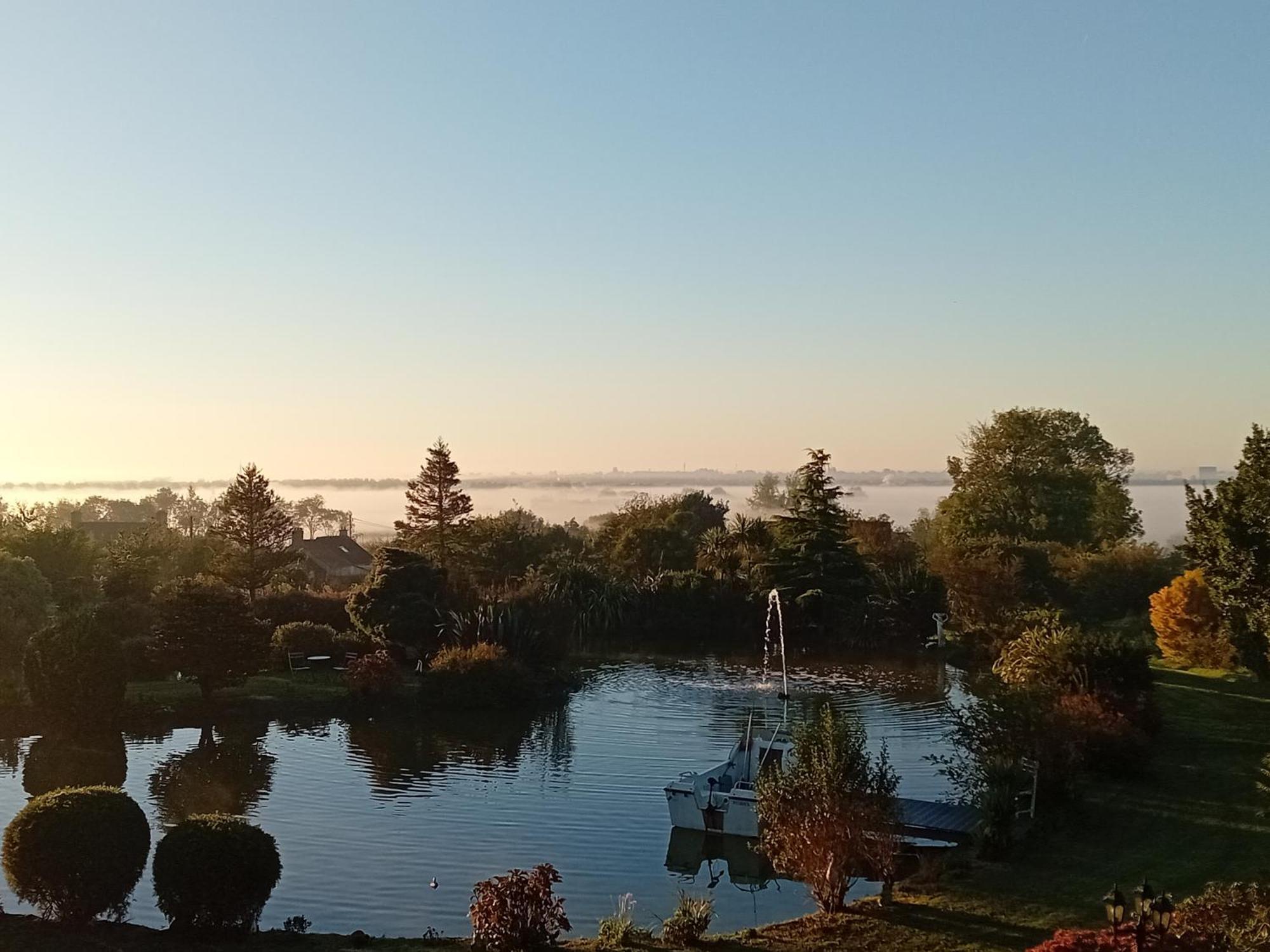 Domaine Du D-Day Bed and Breakfast Saint-Come-du-Mont Buitenkant foto